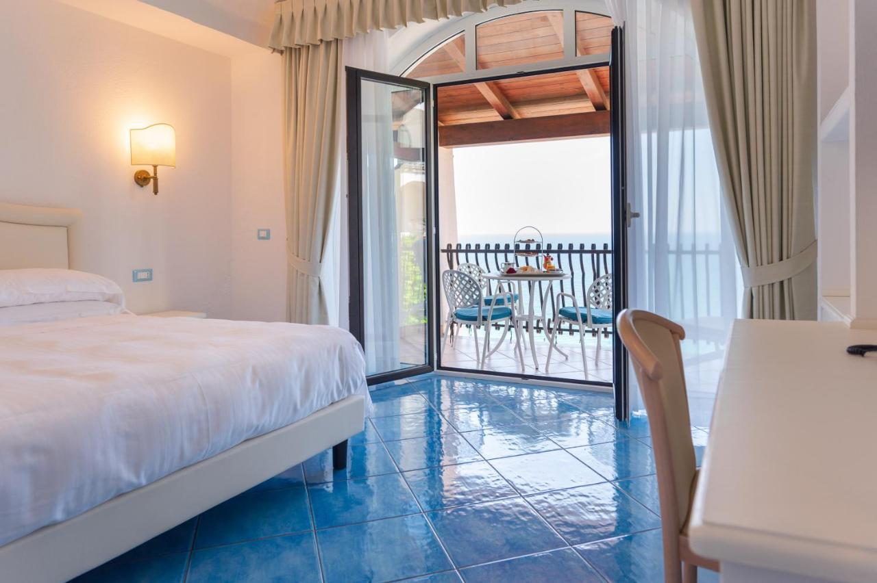 Grand Hotel Le Rocce Gaeta Exterior foto